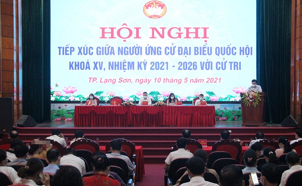 Tổng Kiểm toán Nhà nước Trần Sỹ Thanh và các ứng cử viên đại biểu Quốc hội tiếp xúc cử tri tại thành phố Lạng Sơn